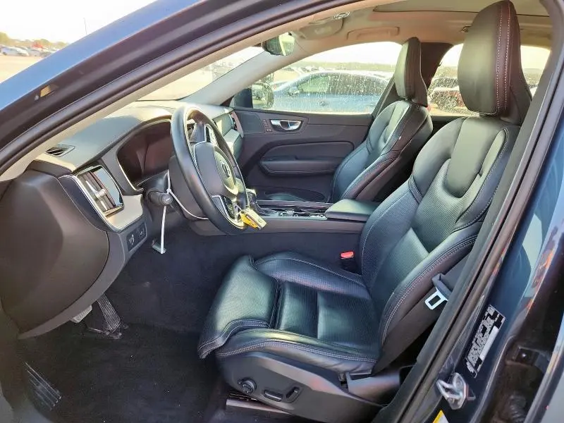 2021 VOLVO XC60 T5 INSCRIPTION  