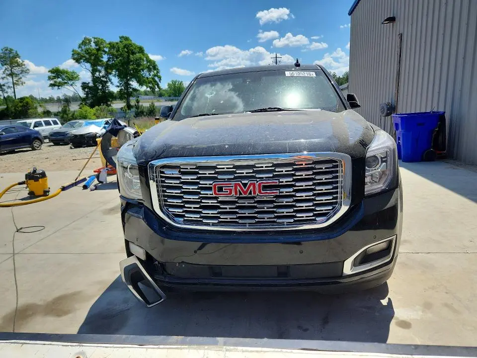 2018 GMC YUKON XL DENALI  