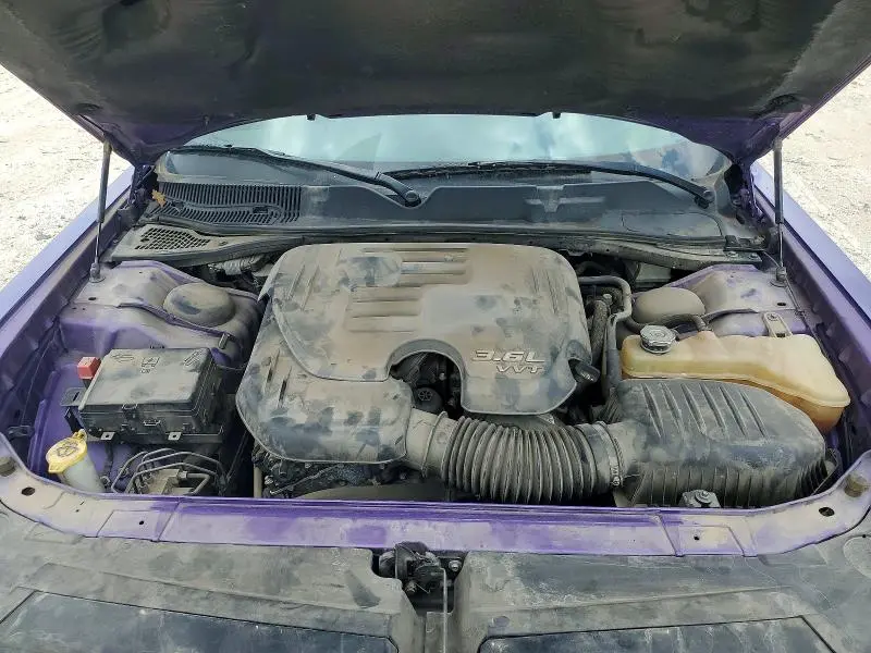 2016 DODGE CHALLENGER SXT  