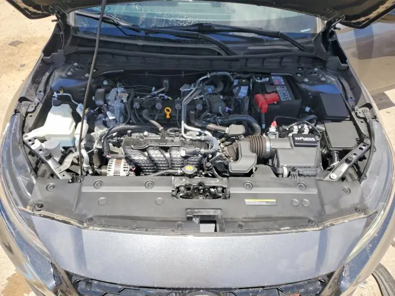 2024 NISSAN ALTIMA SR  