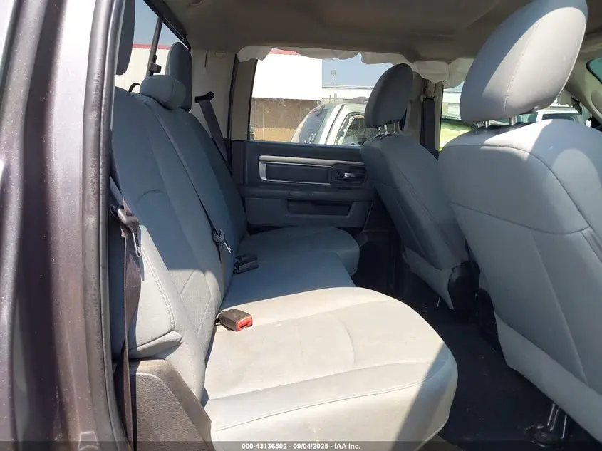 2019 RAM 1500 CLASSIC SLT  4X4 6'4 BOX
