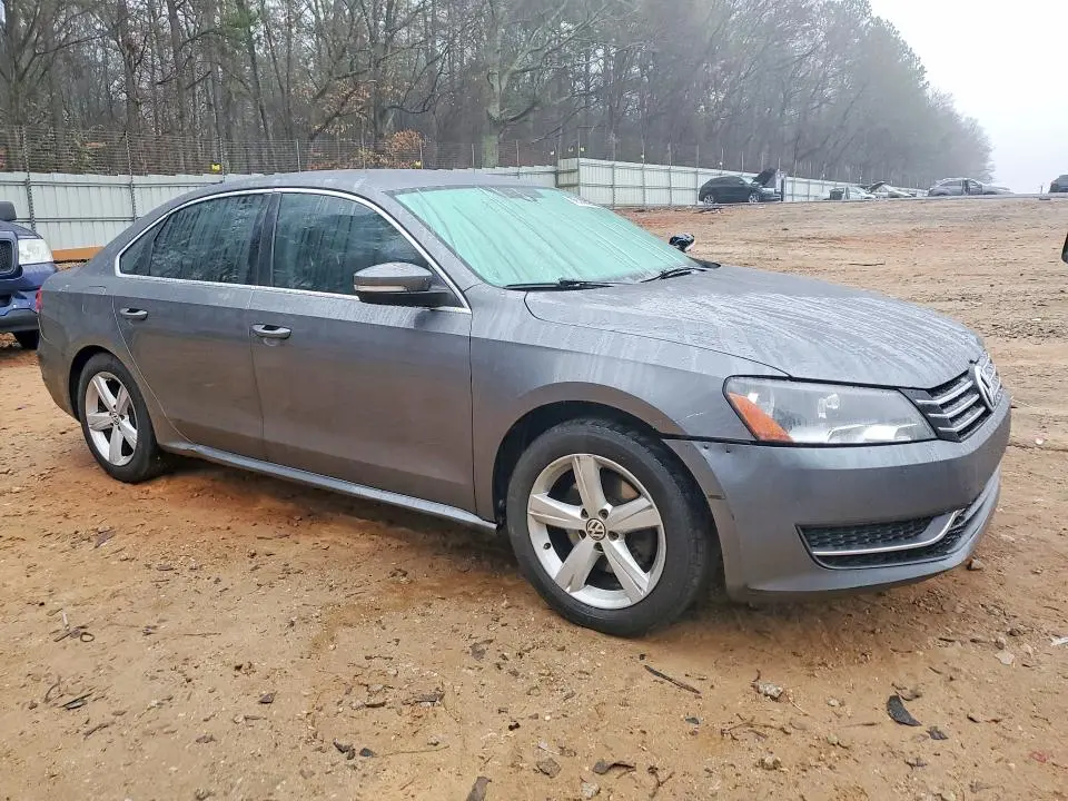 2014 VOLKSWAGEN PASSAT SE  