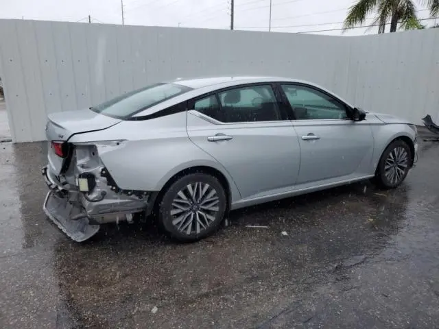 2024 NISSAN ALTIMA SV