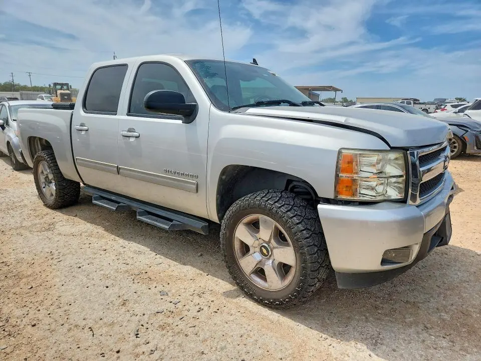 2011 CHEVROLET SILVERADO C1500 LTZ  
