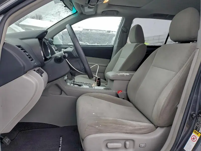 2013 TOYOTA HIGHLANDER BASE  