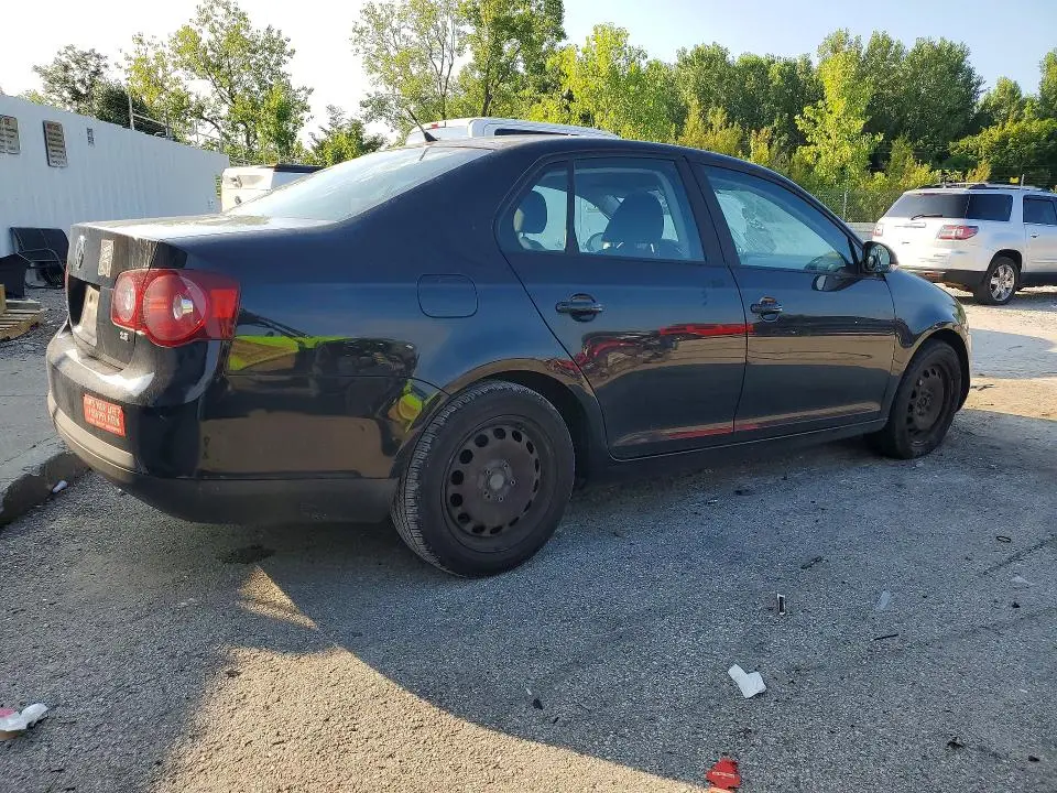 2010 VOLKSWAGEN JETTA S  