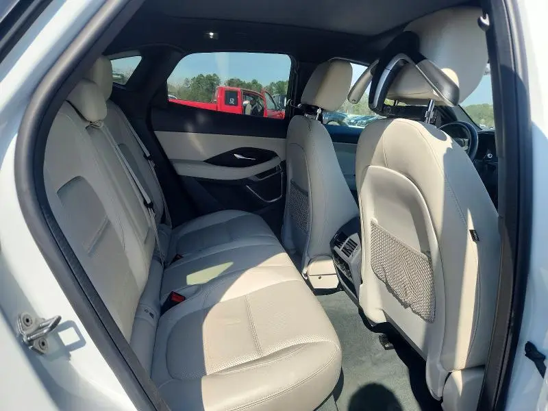 2020 JAGUAR E-PACE SE  