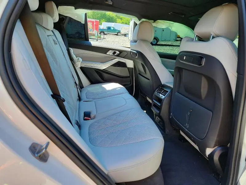 2024 BMW X5 XDRIVE40I  