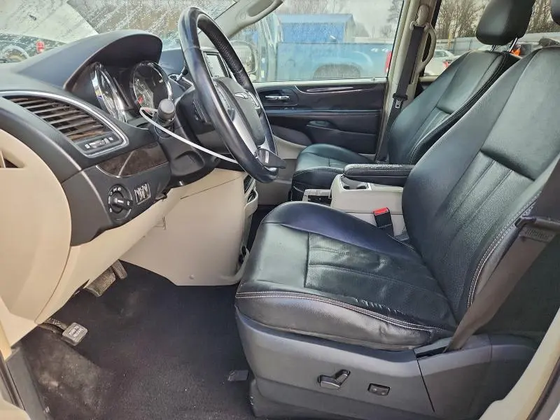 2012 CHRYSLER TOWN & COUNTRY TOURING  