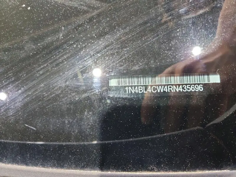 2024 NISSAN ALTIMA SR  