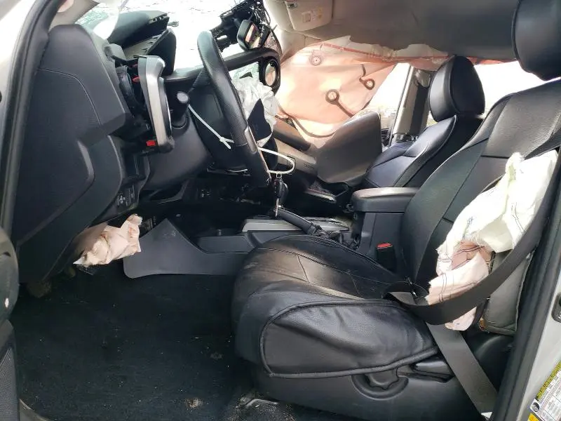 2018 TOYOTA TACOMA SR5 V6  