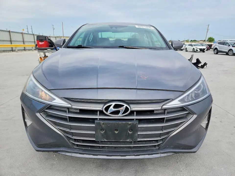 2019 HYUNDAI ELANTRA SEL  