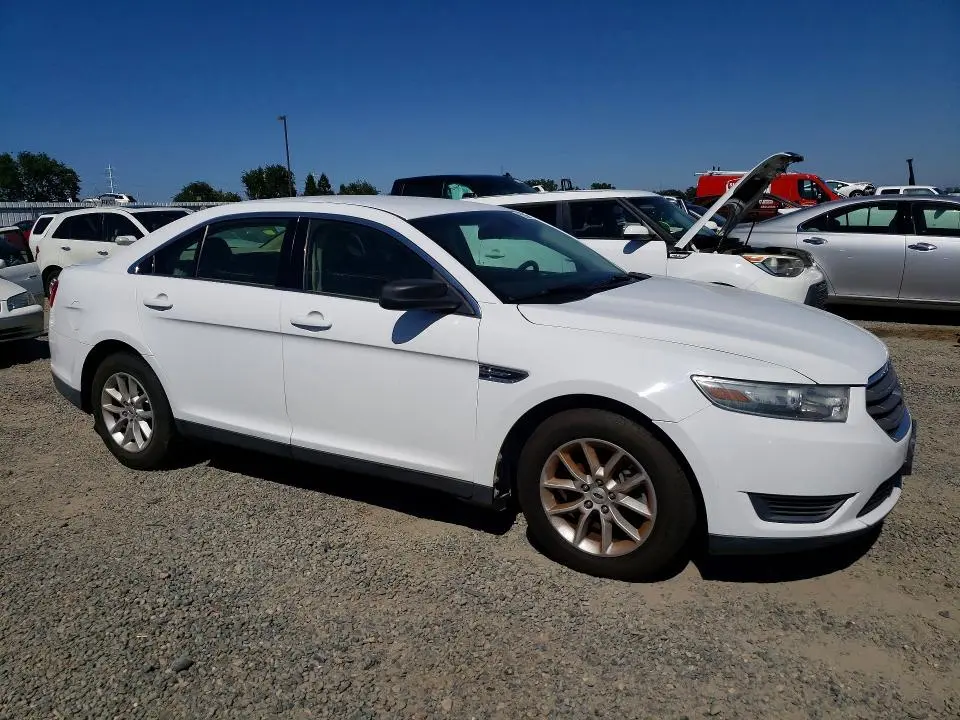 2013 FORD TAURUS SE  