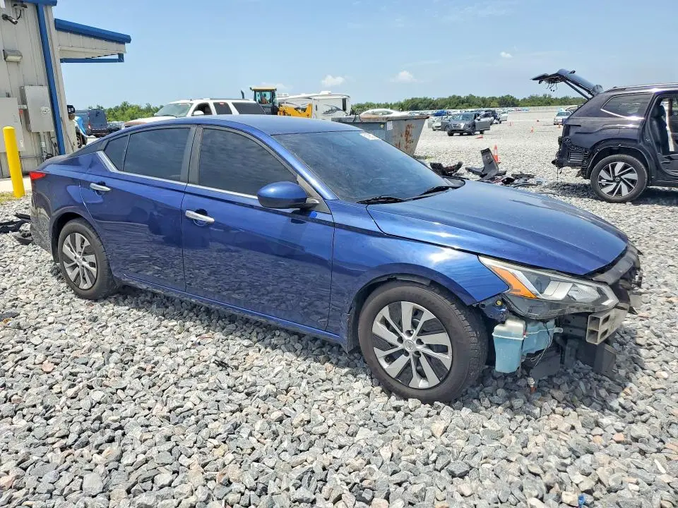 2019 NISSAN ALTIMA S  