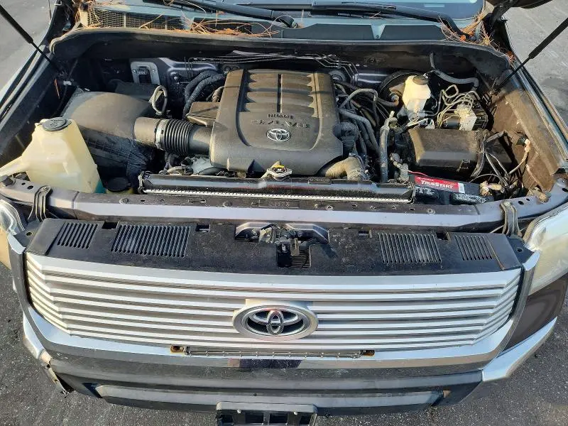 2017 TOYOTA TUNDRA CREWMAX LIMITED  