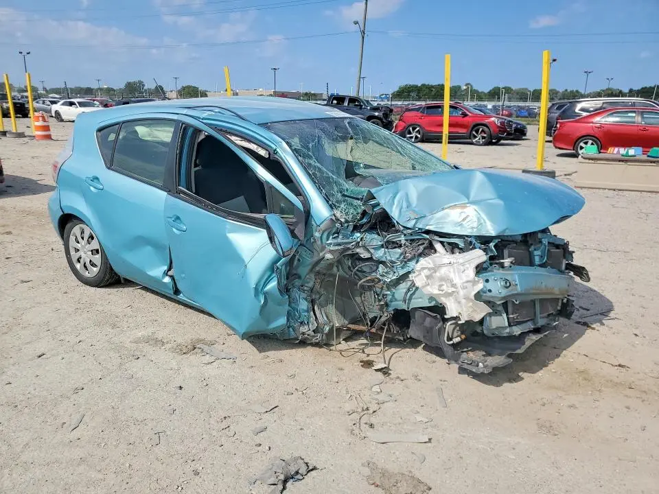 2014 TOYOTA PRIUS C TWO  