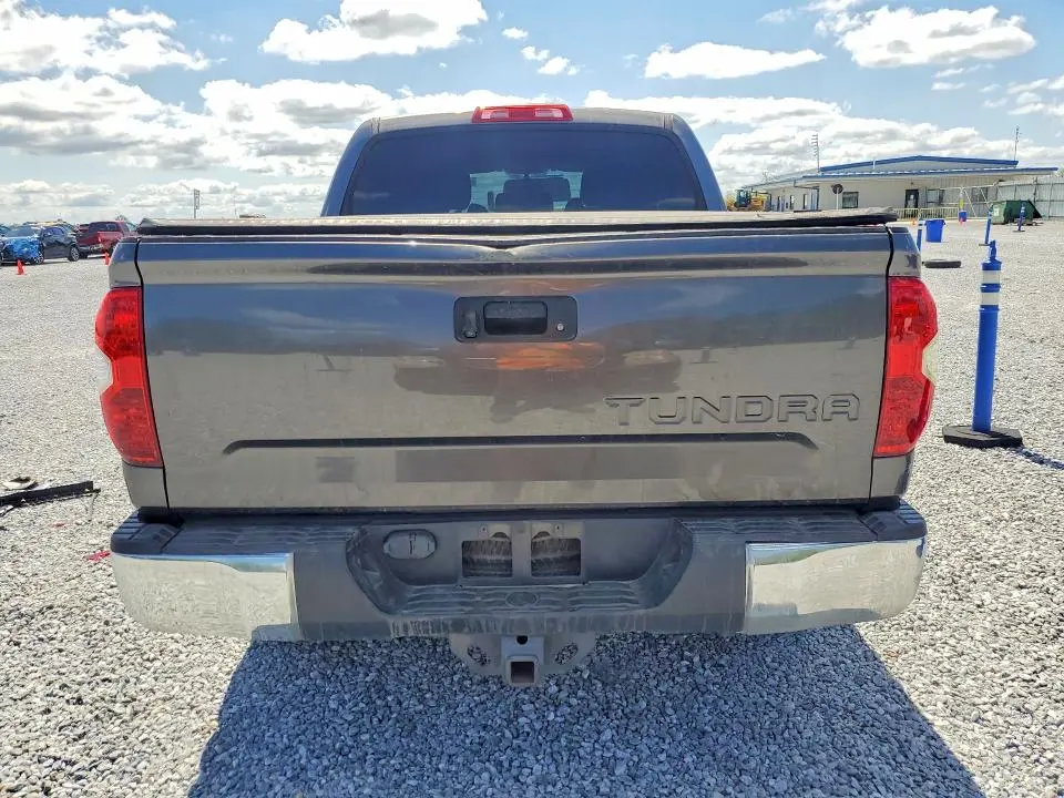 2014 TOYOTA TUNDRA SR5  