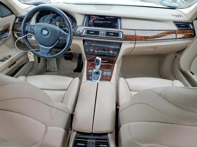 2015 BMW 750 XI  