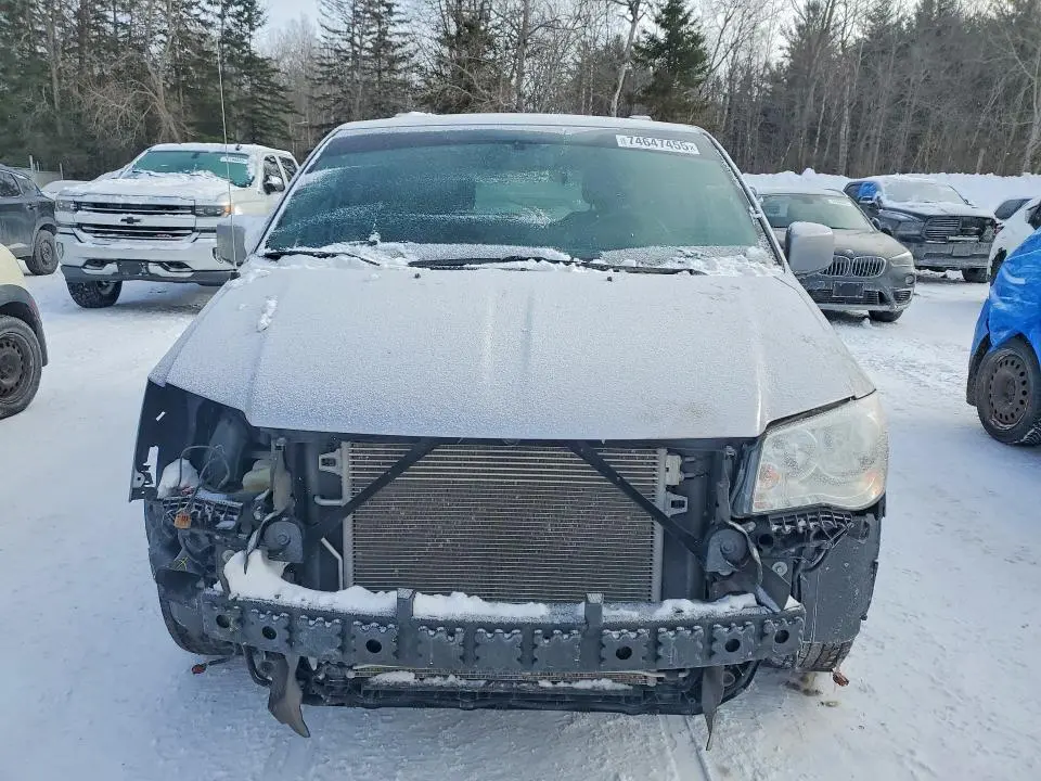 2017 DODGE GRAND CARAVAN SE  