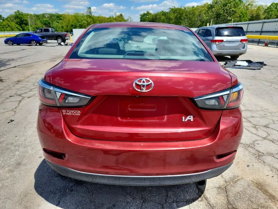 2018 TOYOTA YARIS IA BASE  