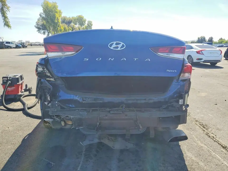 2018 HYUNDAI SONATA SPORT  