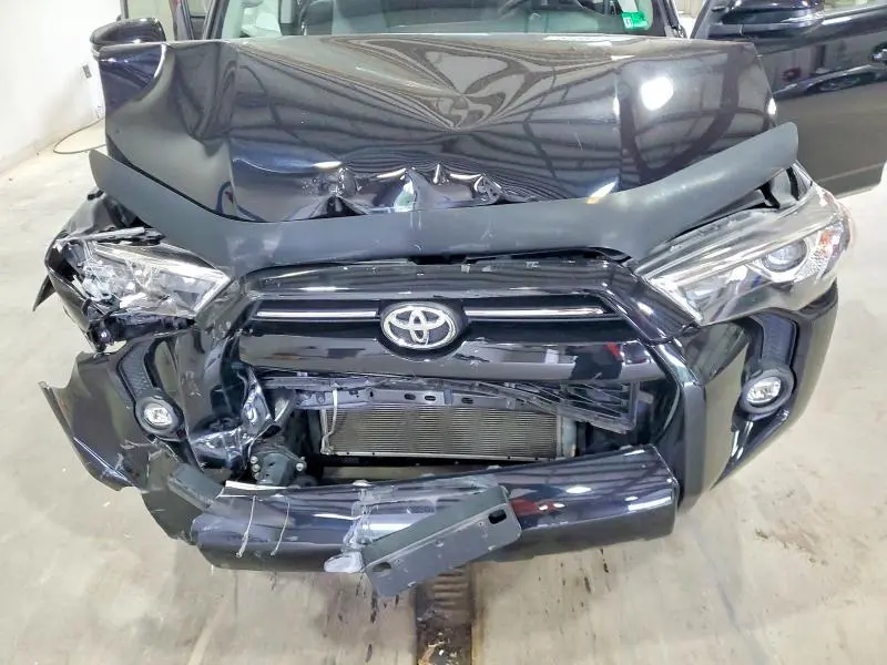 2023 TOYOTA 4RUNNER SR5 PREMIUM  