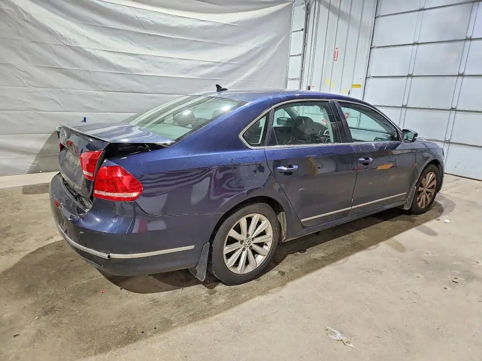 2013 VOLKSWAGEN PASSAT SEL  