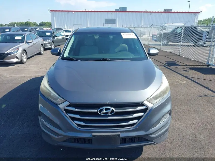 2018 HYUNDAI TUCSON SE