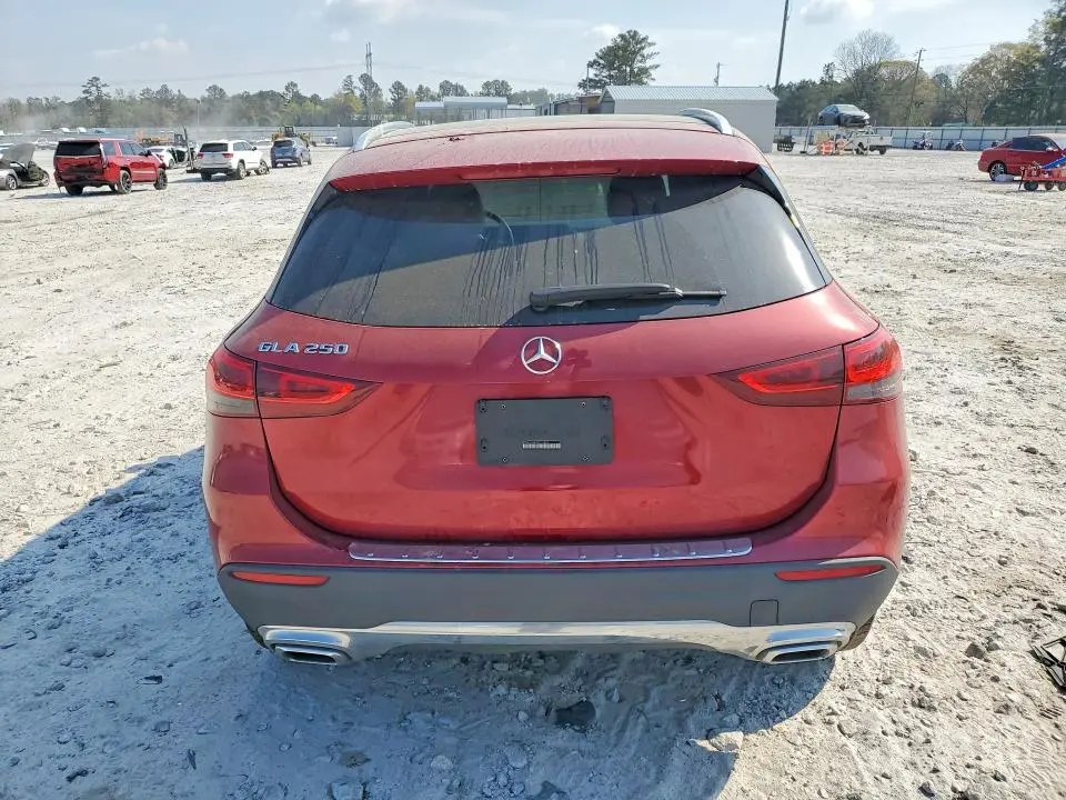 2021 MERCEDES-BENZ GLA 250  