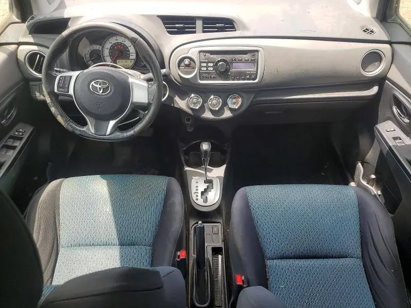 2014 TOYOTA YARIS 5-DOOR SE  
