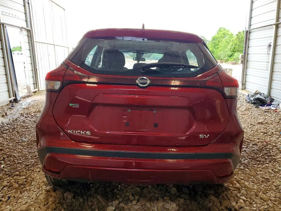 2021 NISSAN KICKS SV  