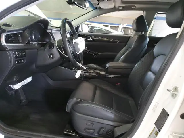 2019 KIA CADENZA LUXURY  