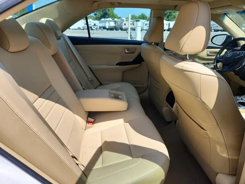 2017 TOYOTA CAMRY XLE  