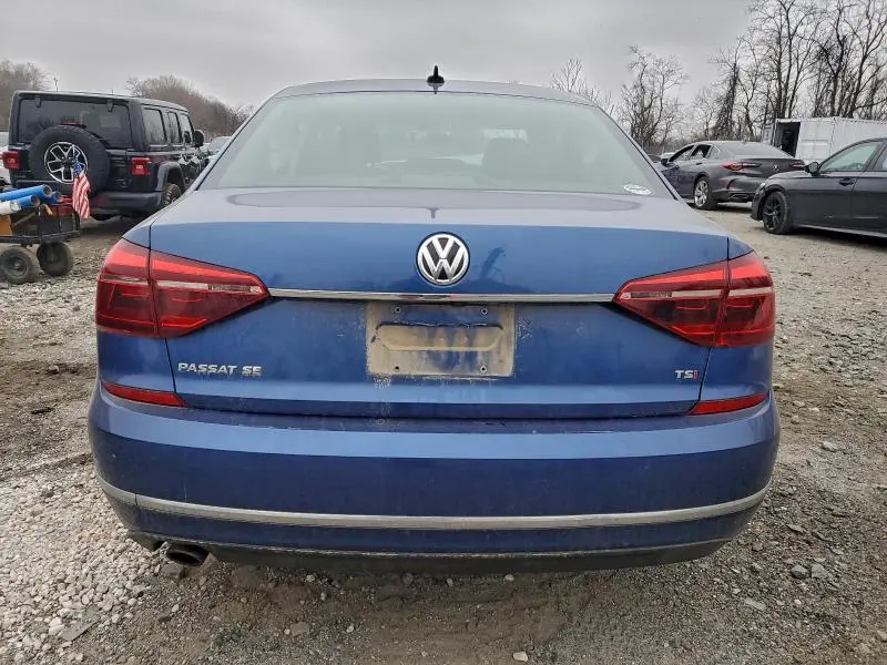 2017 VOLKSWAGEN PASSAT SE  