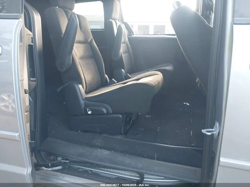 2016 DODGE GRAND CARAVAN SE PLUS