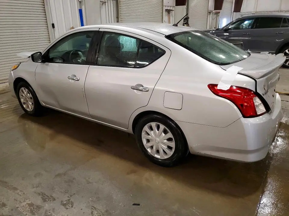 2019 NISSAN VERSA SV  