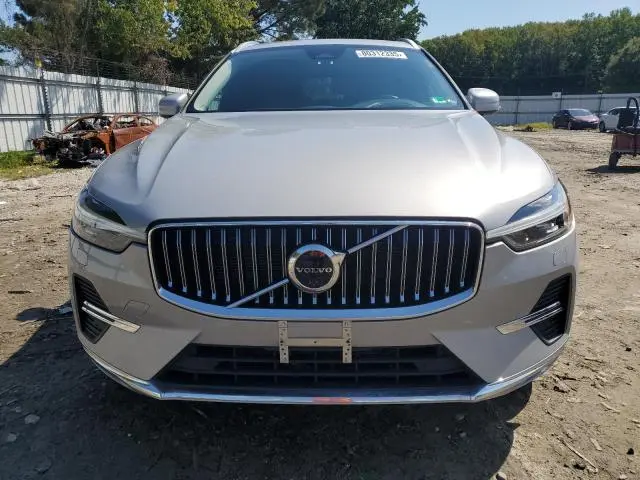 2022 VOLVO XC60 B5 INSCRIPTION  
