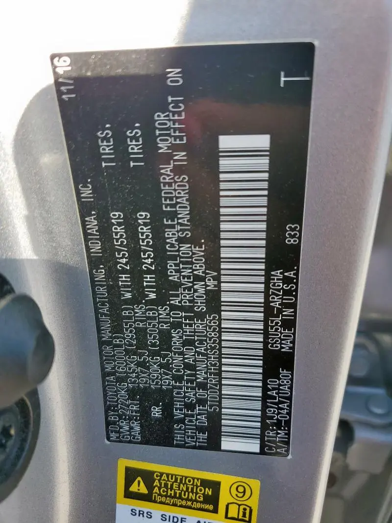 2017 TOYOTA HIGHLANDER LIMITED  