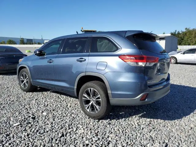 2017 TOYOTA HIGHLANDER LE  
