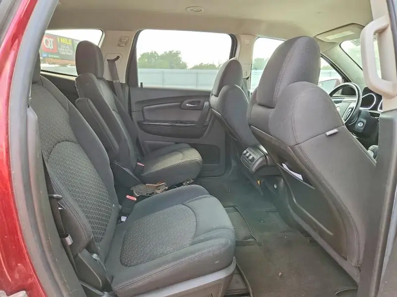 2011 CHEVROLET TRAVERSE LT  