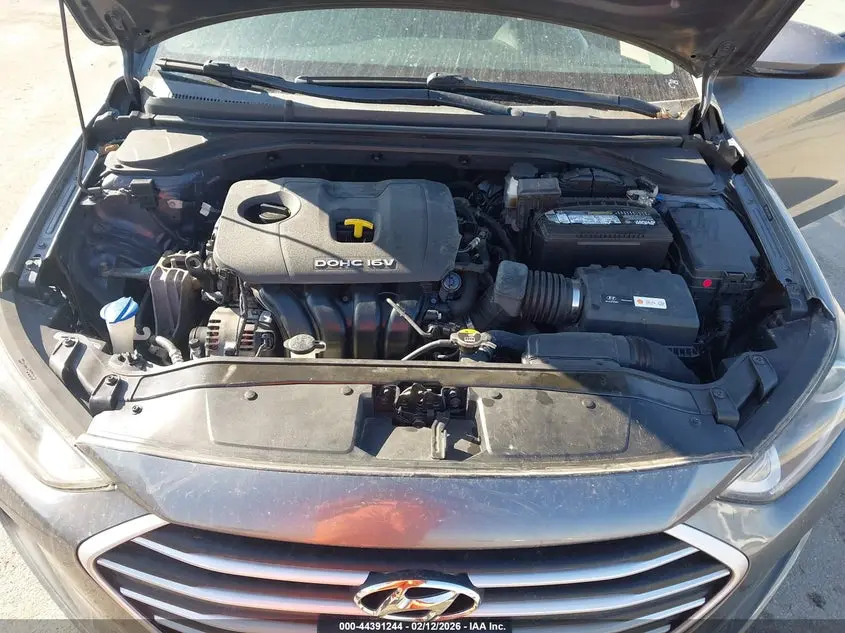 2018 HYUNDAI ELANTRA SE