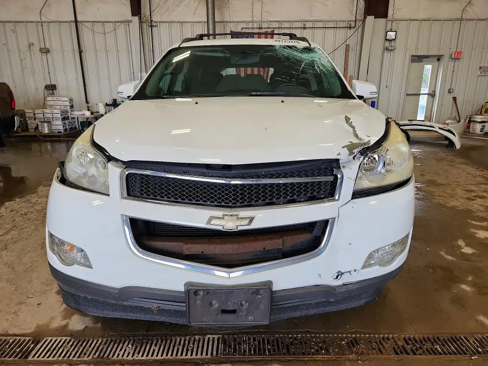 2010 CHEVROLET TRAVERSE LT  