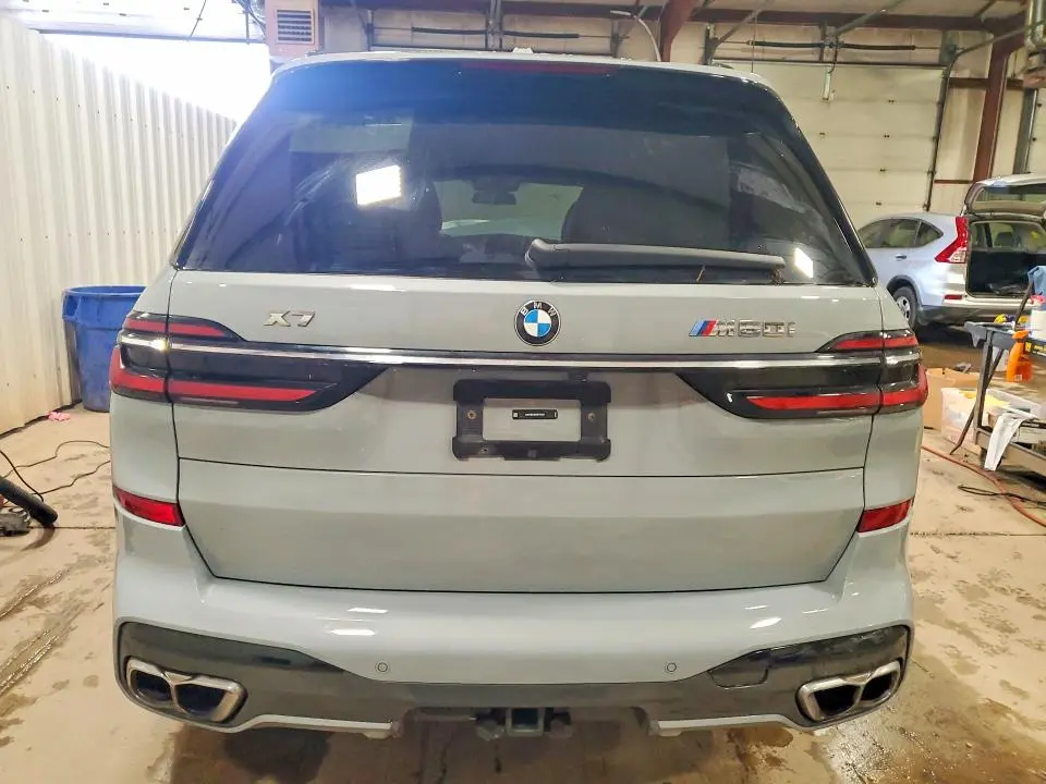 2025 BMW X7 M60I  