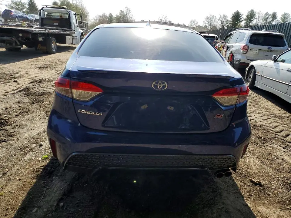 2021 TOYOTA COROLLA SE  