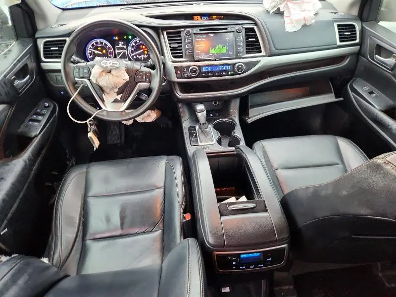 2014 TOYOTA HIGHLANDER XLE  