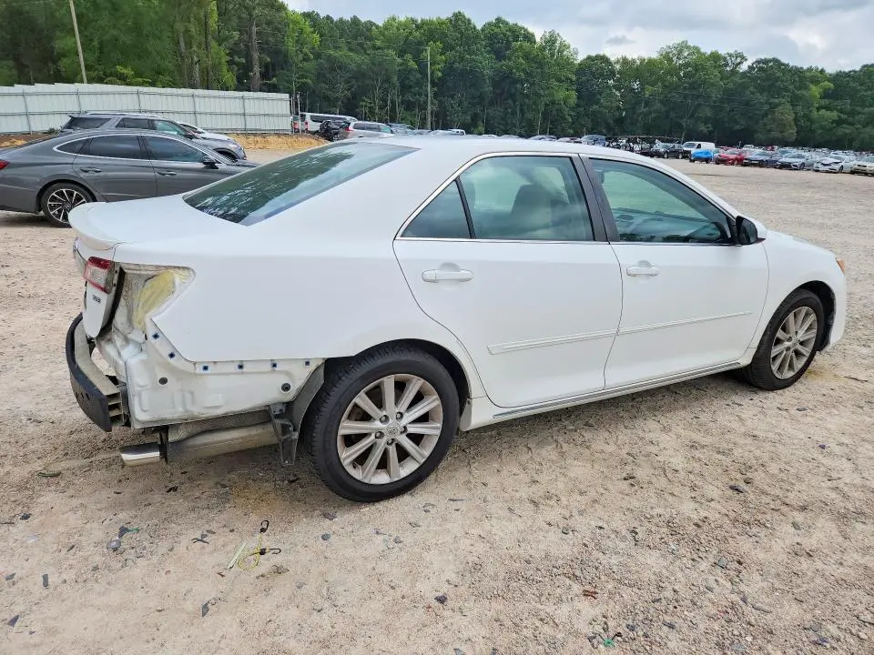 2012 TOYOTA CAMRY XLE V6  