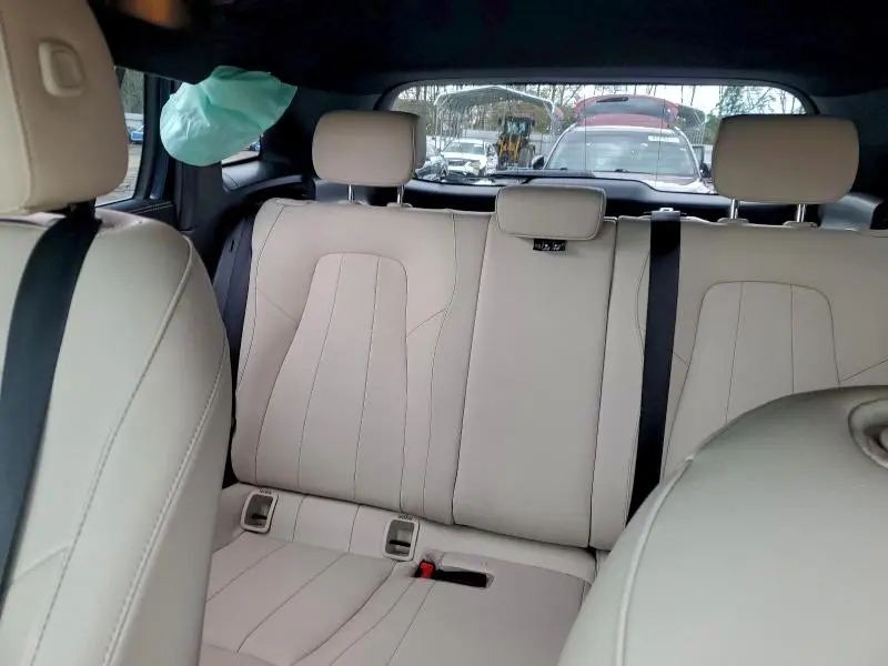 2021 MERCEDES-BENZ GLA 250 4MATIC  