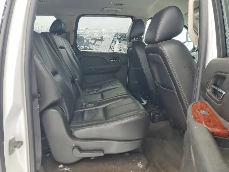 2010 CHEVROLET SUBURBAN K1500 LT  