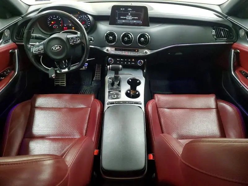 2019 KIA STINGER GT1  