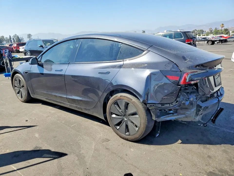 2024 TESLA MODEL 3   